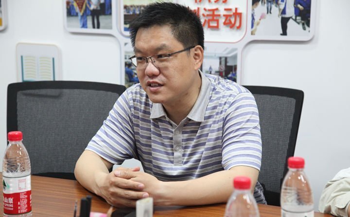 爭(zhēng)做社區(qū)“好幫手”、群眾“貼心人”