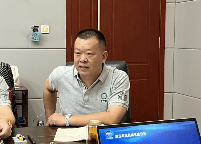 大家一起對(duì)行業(yè)案例進(jìn)行分析，討論行業(yè)開發(fā)的策略，旨在深入了解客戶需求后，給不同行業(yè)客戶提供專業(yè)解決方案，與客戶一起成長(zhǎng)。